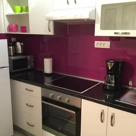 Ferienwohnung In Mit Klimaanlage, W-lan, Waschmaschine 아파트 스플리트